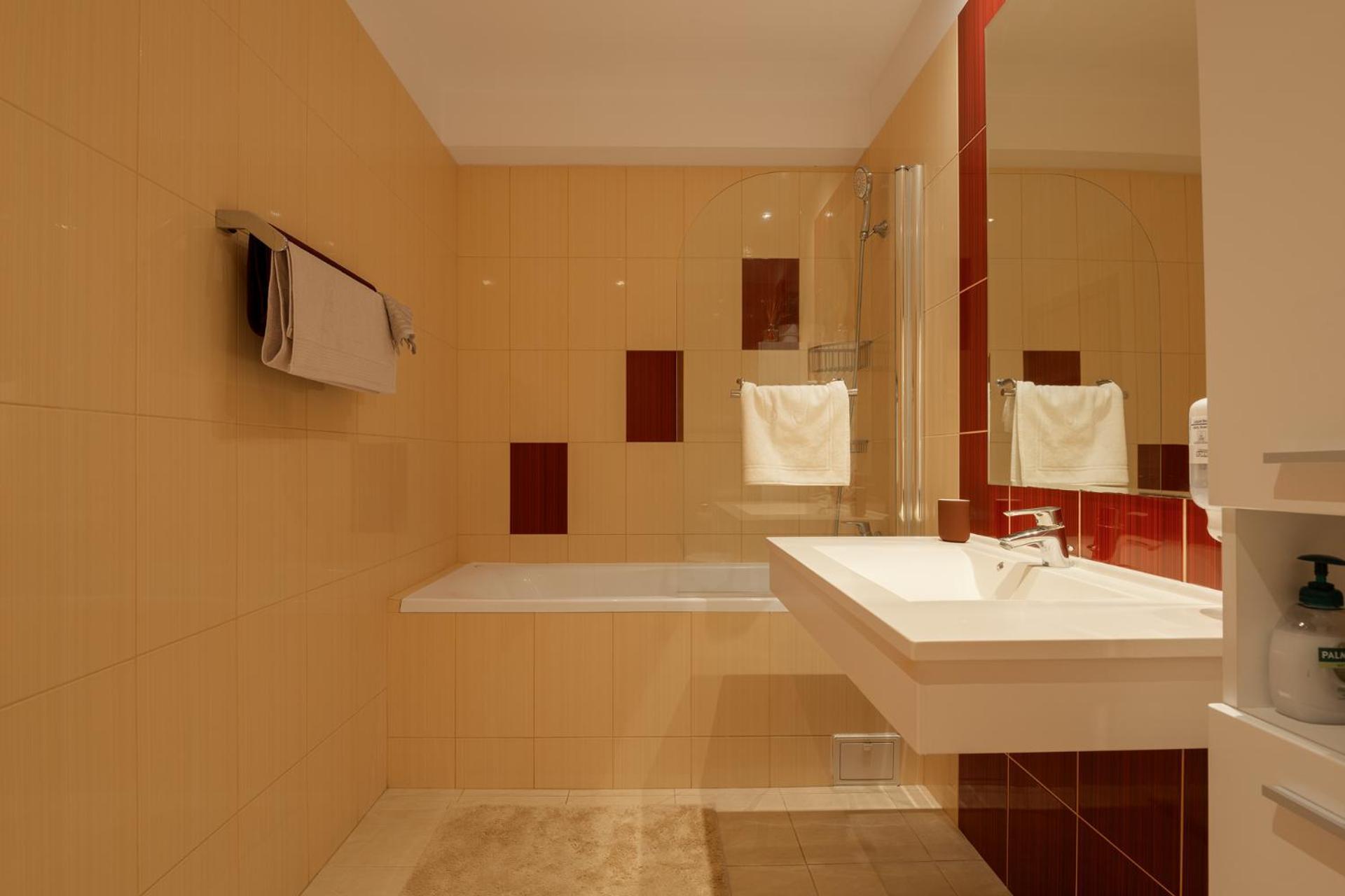 Airport Rin Nord Residence Apartment - Self Check-In Otopeni Exterior photo